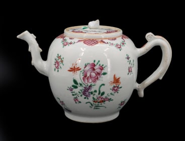 Vintage Chinese Export Porcelain Tea Pot