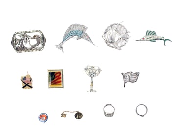 (12) Pieces of Vintage Costume Jewelry