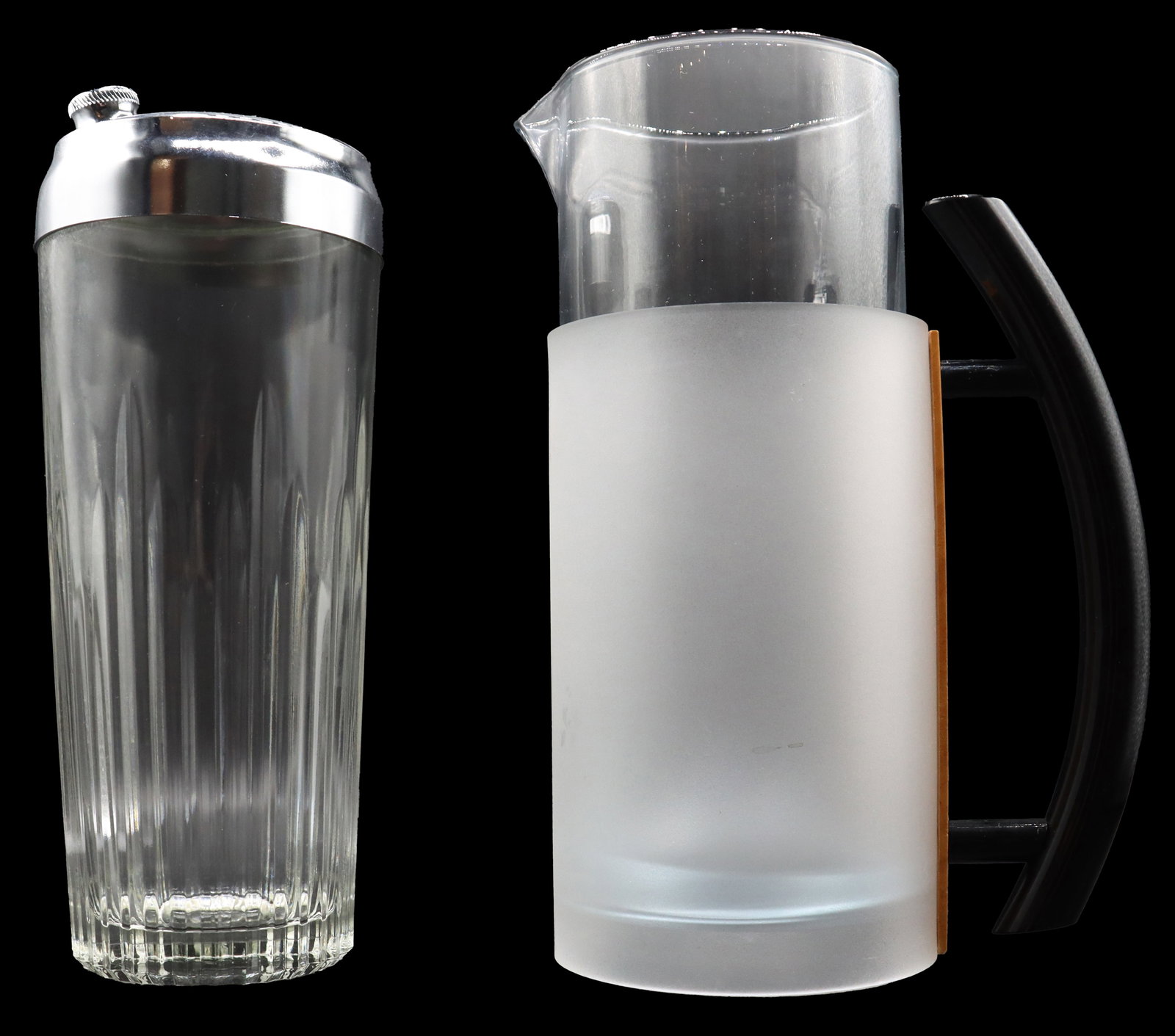 Mid Century Modern Glass, Acrylic, and Stainless Steel Cocktail Shaker and Pitcher: Mid Century Modern Glass, Acrylic, and Stainless Steel Cocktail Shaker and Pitcher. Glass pitcher has acrylic holder/handle. Glass cocktail shaker has steel top with a screw cap for easy pouring.