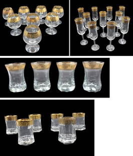 (29) Italian Glassware: (29) Italian Glassware. Lot comprised of twenty nine glassware items manufactured in Italy, clear glass with gold rim. Includes:- 8 brandy snifters- 6 shot glasses- 11 champagne glasses- 4 tea glasses