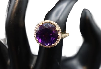 Tested 14k Gold, Diamond, and Amethyst Ring - Gross 7 g.
