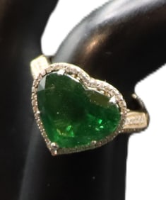 14k Gold, Diamond, and Emerald Ring - Gross 5.5 g.