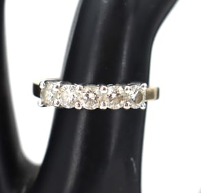 Tested 14k Gold and Diamond Ring - Gross 3.6 g.