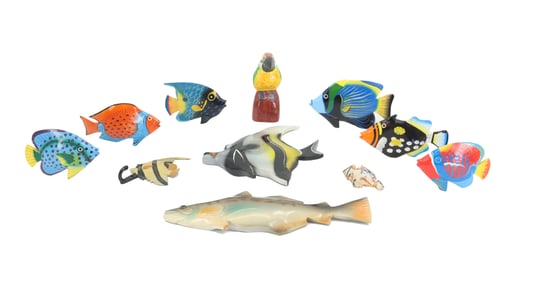 (11) Pieces Carved Wooden Decorative Animals, 10 Fish and 1 Parrot