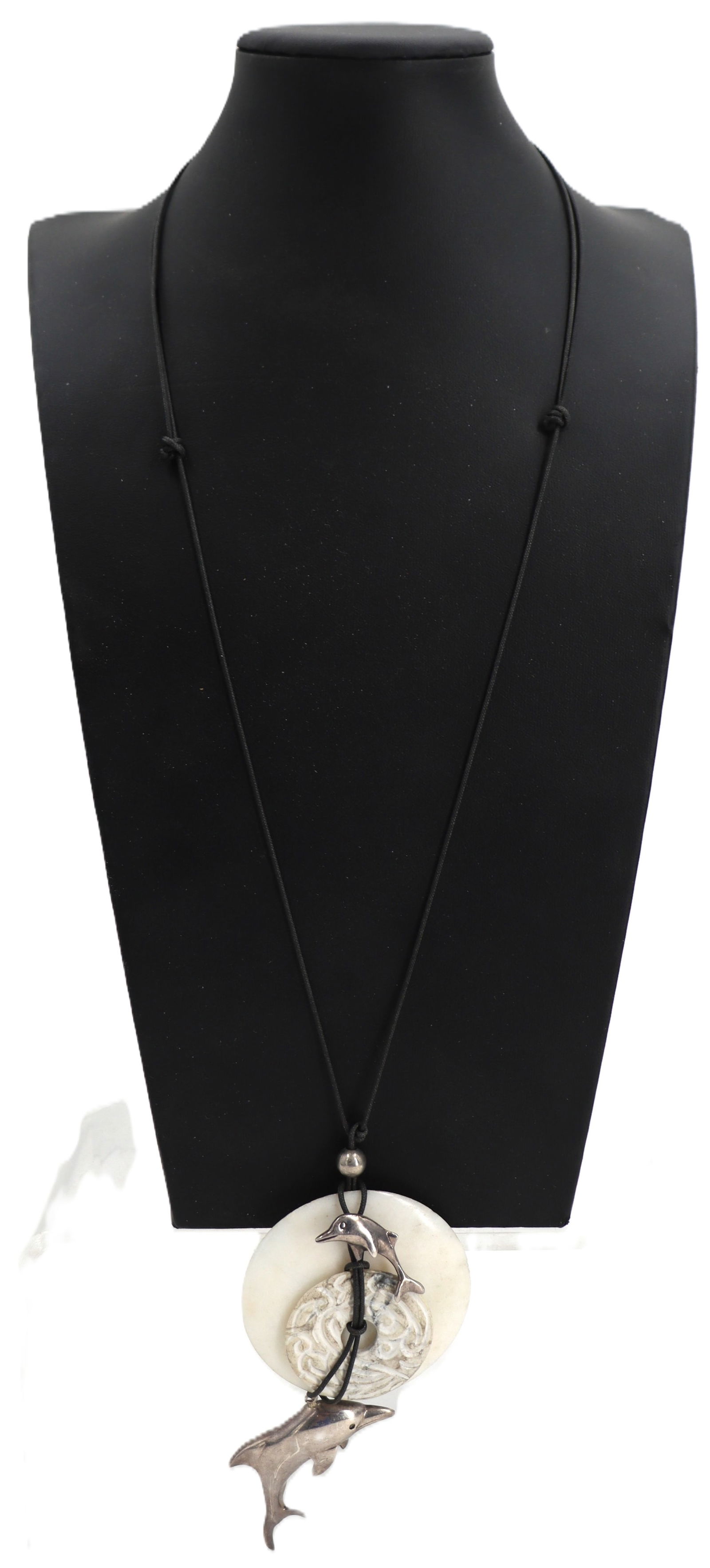 Jade and Sterling Silver Pendant Necklace - Gross 2.105 ozt. (1 of 11)