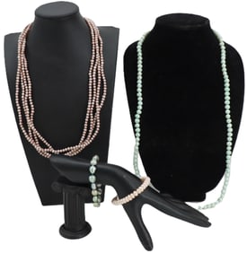 (4) Pearl Jewelry Pieces