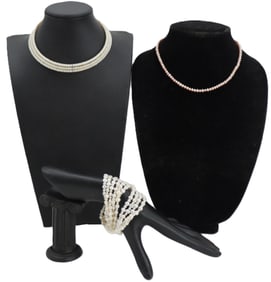 (3) Pearl Jewelry Pieces