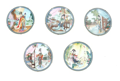 (5) Chinese Imperial Jingdezhen "Beauties of the Red Mansion" Export Porcelain Plates