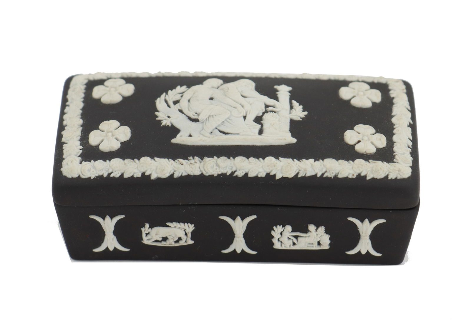 Wedgwood Black Jasperware Lidded Trinket Box (1 of 10)