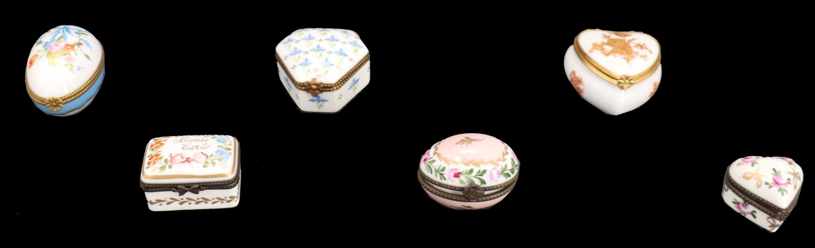 (6) Diminutive Limoges Hand-Painted Porcelain Trinket or Pill Boxes: (6) Diminutive Limoges Hand-Painted Porcelain Trinket or Pill Boxes. Lot comprised of six small hinged porcelain trinket or pill boxes by Limoges, France, delicately painted with various flower motifs