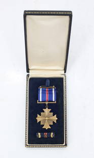 Distinguished Flying Cross WWII Medal and Ribbon Bar in Original Case: Distinguished Flying Cross WWII Medal and Ribbon Bar in Original Case. Condition as pictured. Size: 2 x 3 1/2 in
