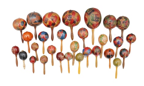 (29) Latin American Folk Art Maracas