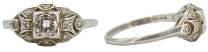 Marked Platinum and Diamond Ring - Gross 2.9 g.