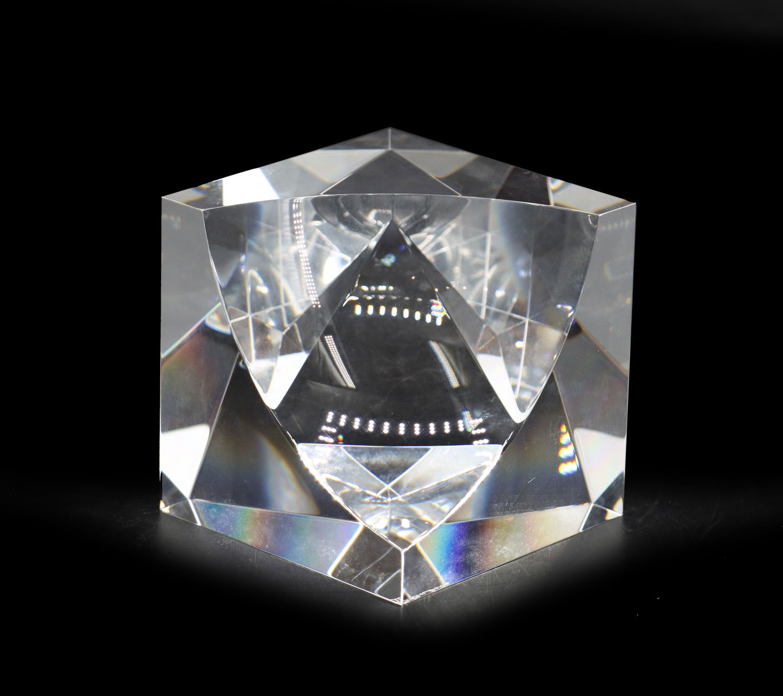 Lloyd Atkins for Steuben Glass Pyramid Clock Display Stand (1 of 16)