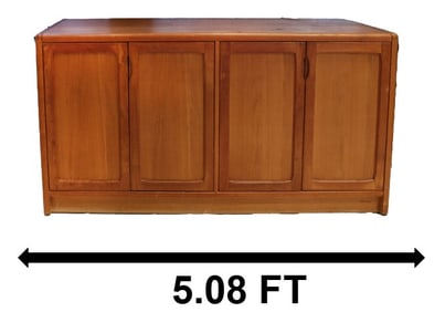 Mid Century Modern Teakwood Sideboard