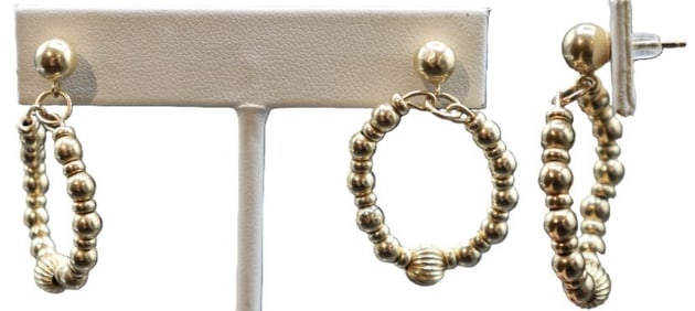 Pair of Tested 10k Gold Earrings - Gross 3.1 g