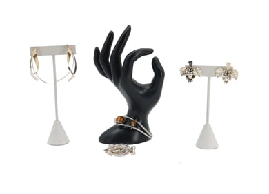 Collection of Sterling Silver Jewelry - Gross 1.405 ozt.