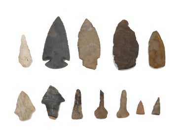 (12) Loose Native American Arrowheads