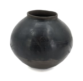 Mexican Oaxacan Polished Blackware Clay Vase