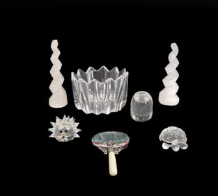 Group of 7 Decorative Glass Objects Including a Magnifying Glass