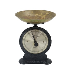 English 20th Century Scale Made by Salter