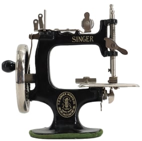 Antique Diminutive Hand Cranked Singer Sales Model Sewing Machine