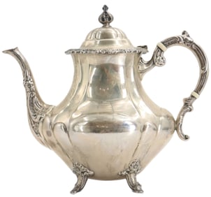 Reed & Barton Georgian Rose Sterling Silver Teapot - 26.995 ozt.