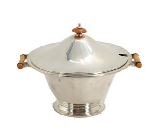 J.E. Caldwell & Co. Sterling Silver Tureen with Wooden Handles - Gross 23.155 ozt