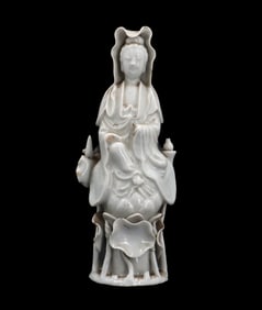 18th Century Chinese Blanc de Chine Porcelain Guanyin