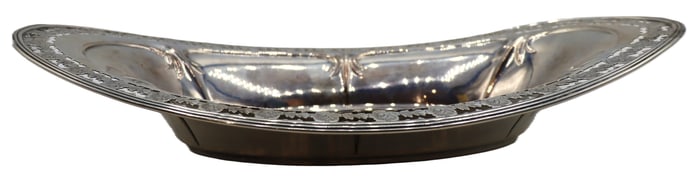Meriden Britannia Sterling Silver Bowl - 6.070 ozt.