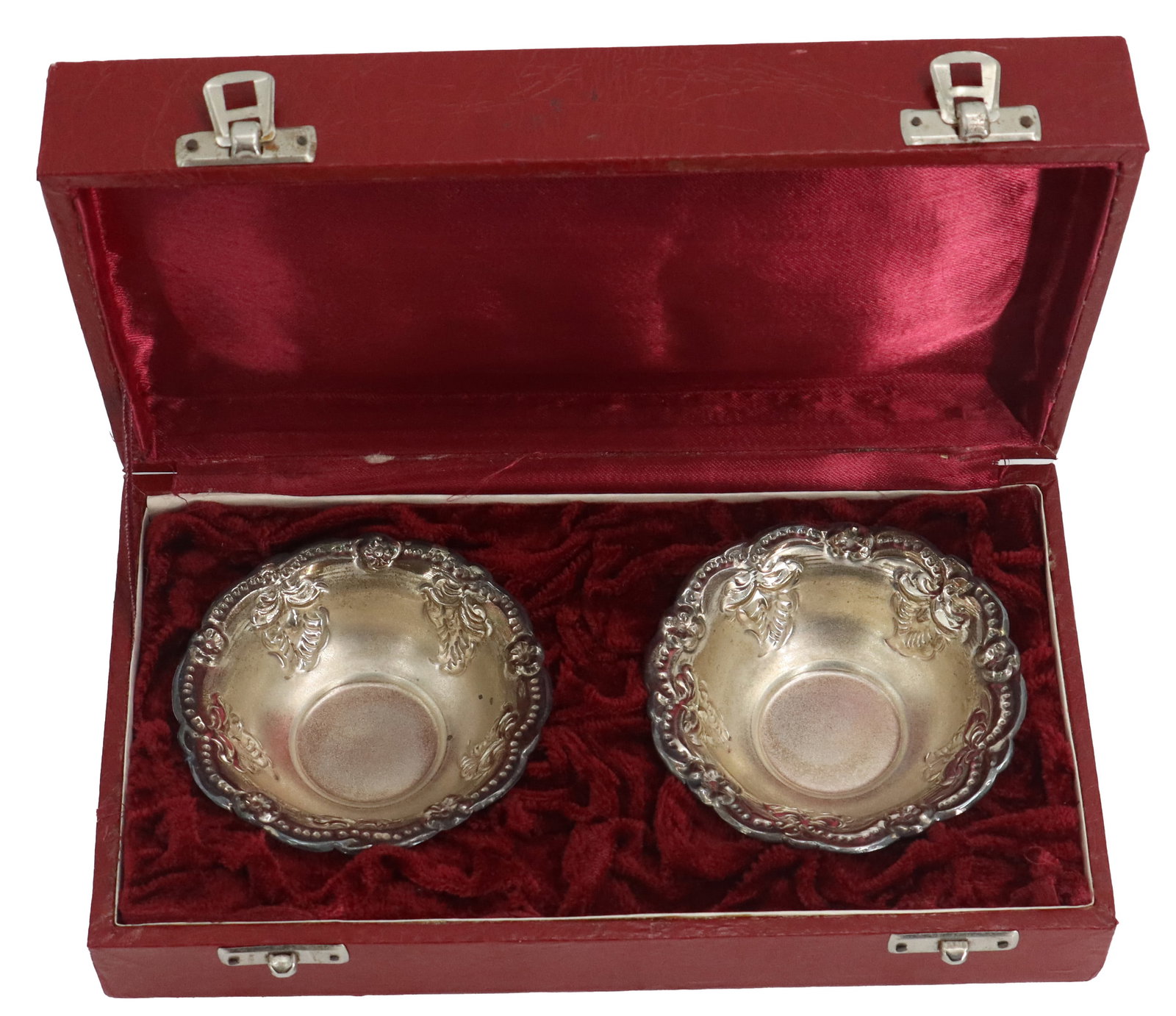 (2) Mid-Century Sterling Silver Bowls - 1.780 ozt.: (2) Mid-Century Sterling Silver Bowls - 1.780 ozt. Pair of sterling silver bowls, circa 1940, with vine and berry rim. In fitted silk-lined box. Excellent condition. Box Size: 10 x 5 1/2 x 2 3/4 
