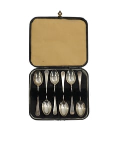 (6) English Sterling Silver Spoons in Case - 2.295 ozt.
