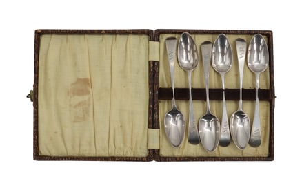 (6) English Sterling Silver Spoons in Case - 2.785 ozt.