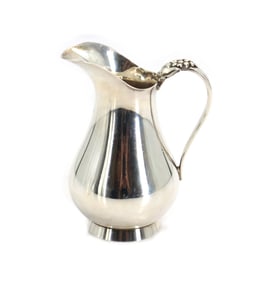 Tiffany & Co. Makers Sterling Creamer, 5.245 ozt