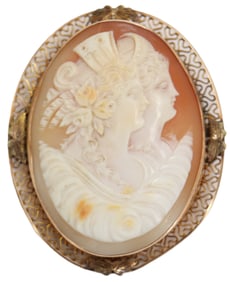 14k Gold Framed Cameo Brooch - Gross 14.2 g.