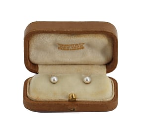 Tested 18k Gold Tiffany & Co Pearl Tuxedo Shirt Studs in Original Box - Gross 2.2 g