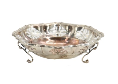 Early 20th Century British Sterling Silver Sugar Sifter - 3.525 ozt.