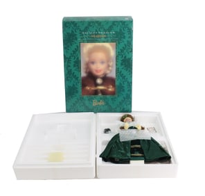1996 Holiday Caroler Barbie Doll