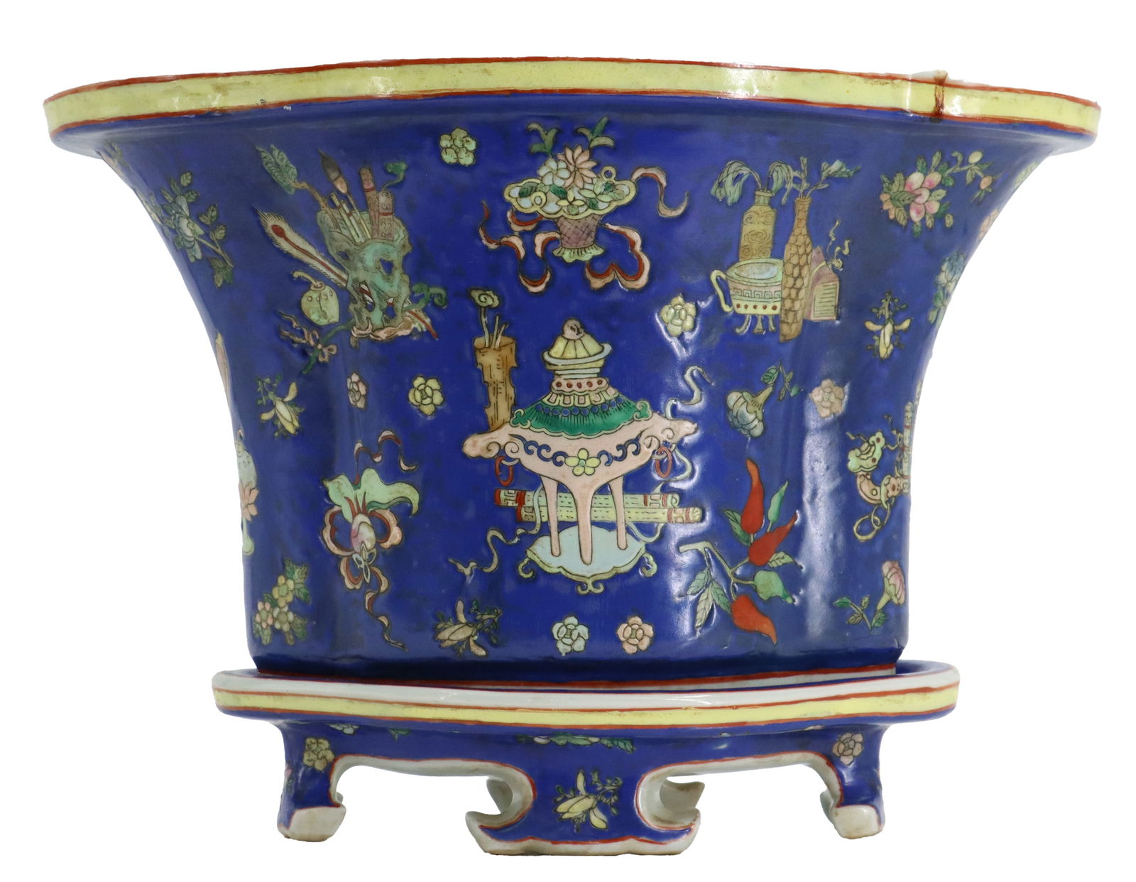 Vibrant Chinese Porcelain Jardiniere (1 of 20)