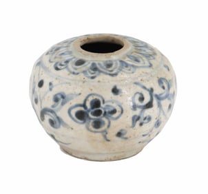 Antique Vietnamese Blue and White Jarlet