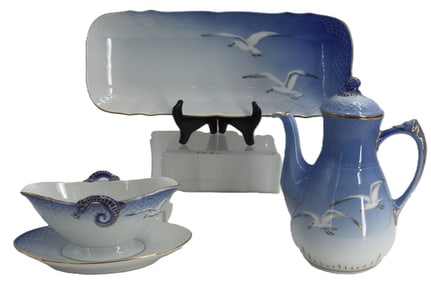 (3) Danish Bing & Grøndahl Decorative Porcelain Serveware in "Seagull"Pattern