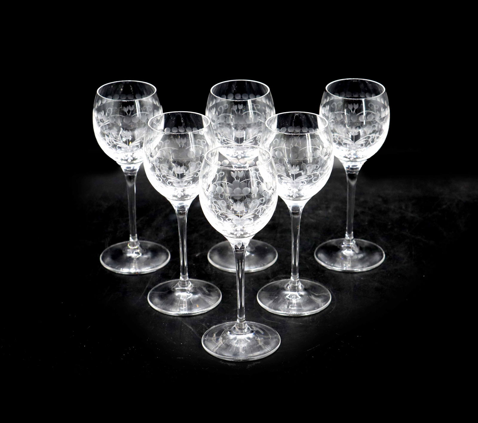 (6) DaVinci Cordial Glasses: (6) DaVinci Cordial Glasses Floral design etched with lines and flowers. Marked on the underside. Size: 2 1/4 x 5 5/8 in. 