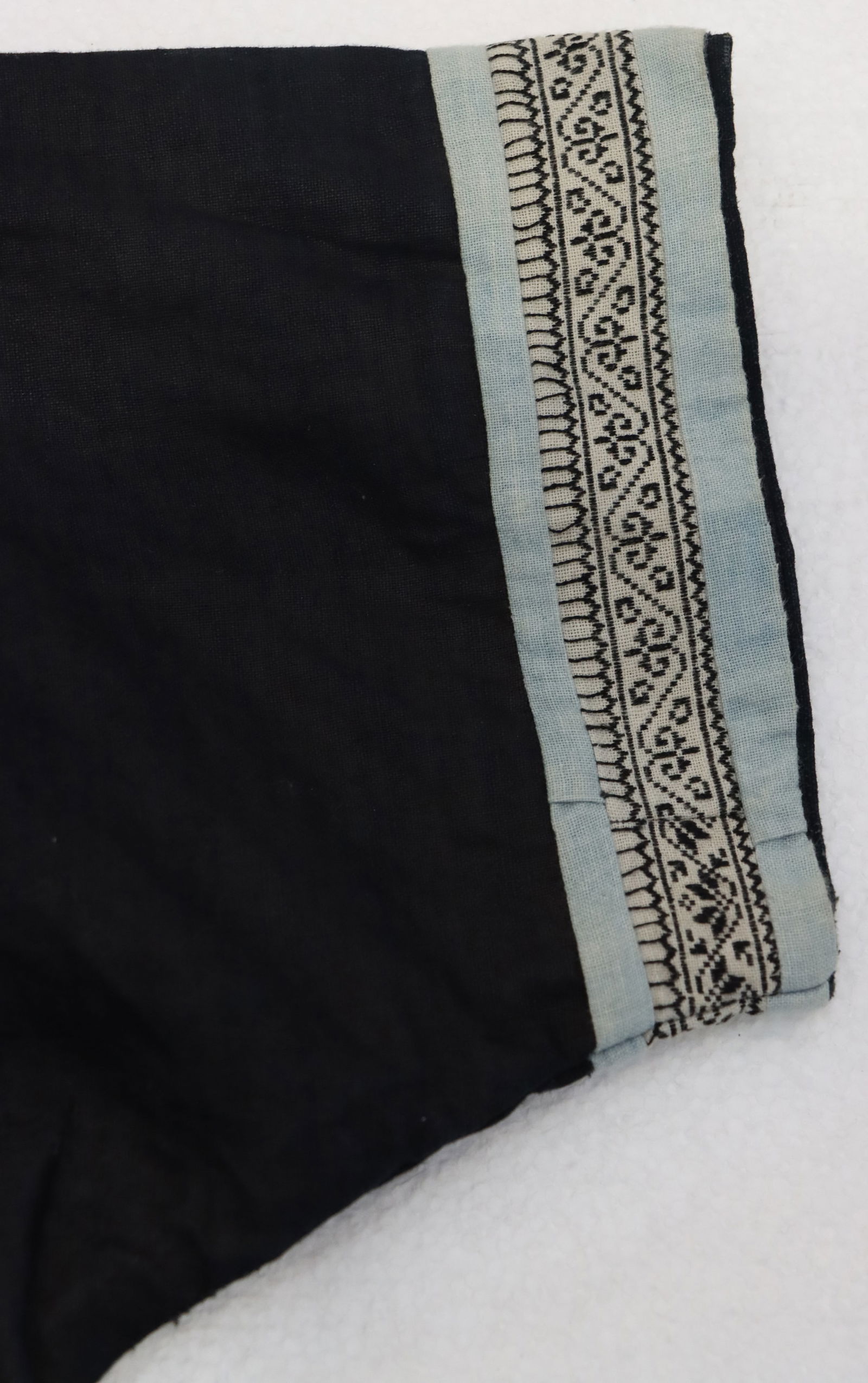 Small Asian Hmong Embroidered jacket - 7