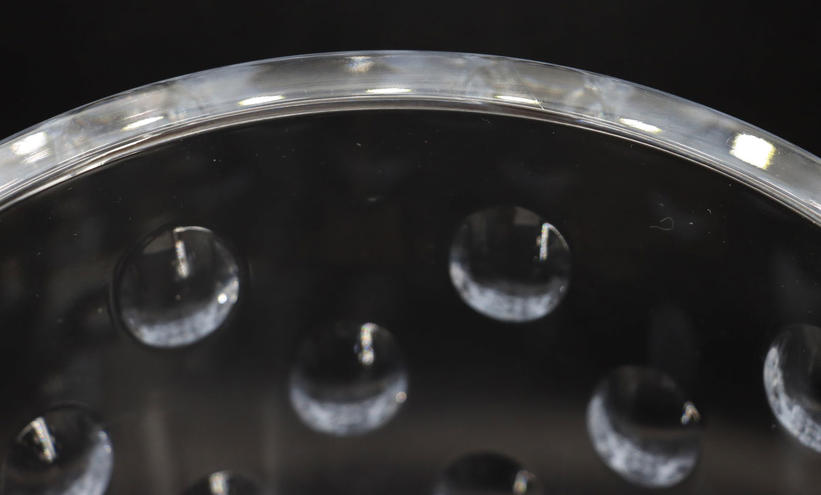 Tall Bubble Pattern Crystal Vase - 8