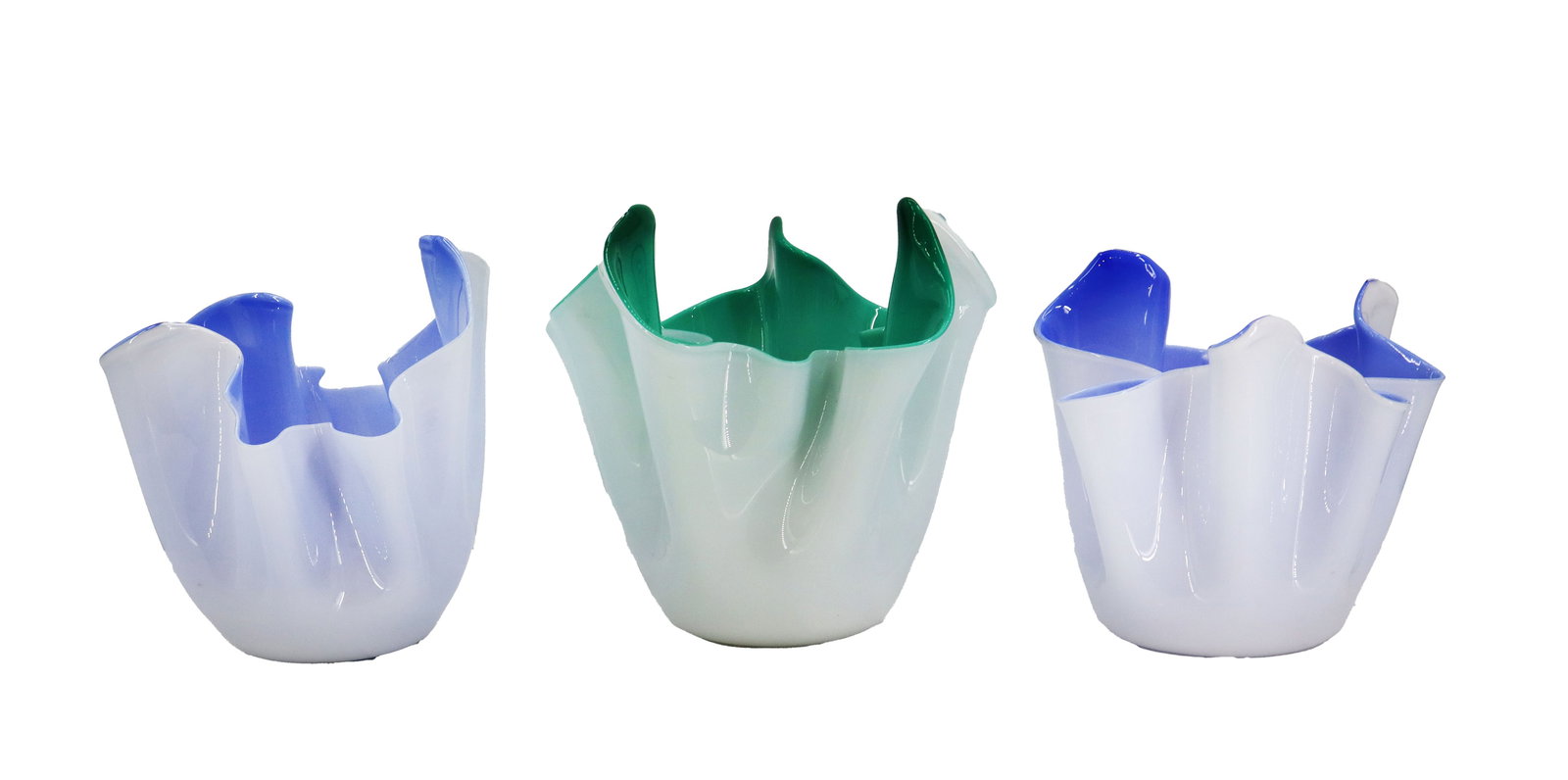 (3) Italian Muradno Venini Studio Mid-Century Modern Abstract Art Glass Vases: (3) Italian Muradno Venini Studio Mid-Century Modern Abstract Art Glass Vases. A collection of three mid-century modern Fazzoletto (handkerchief) glass vases, designed by Fulvio Bianconi and Paolo Ven