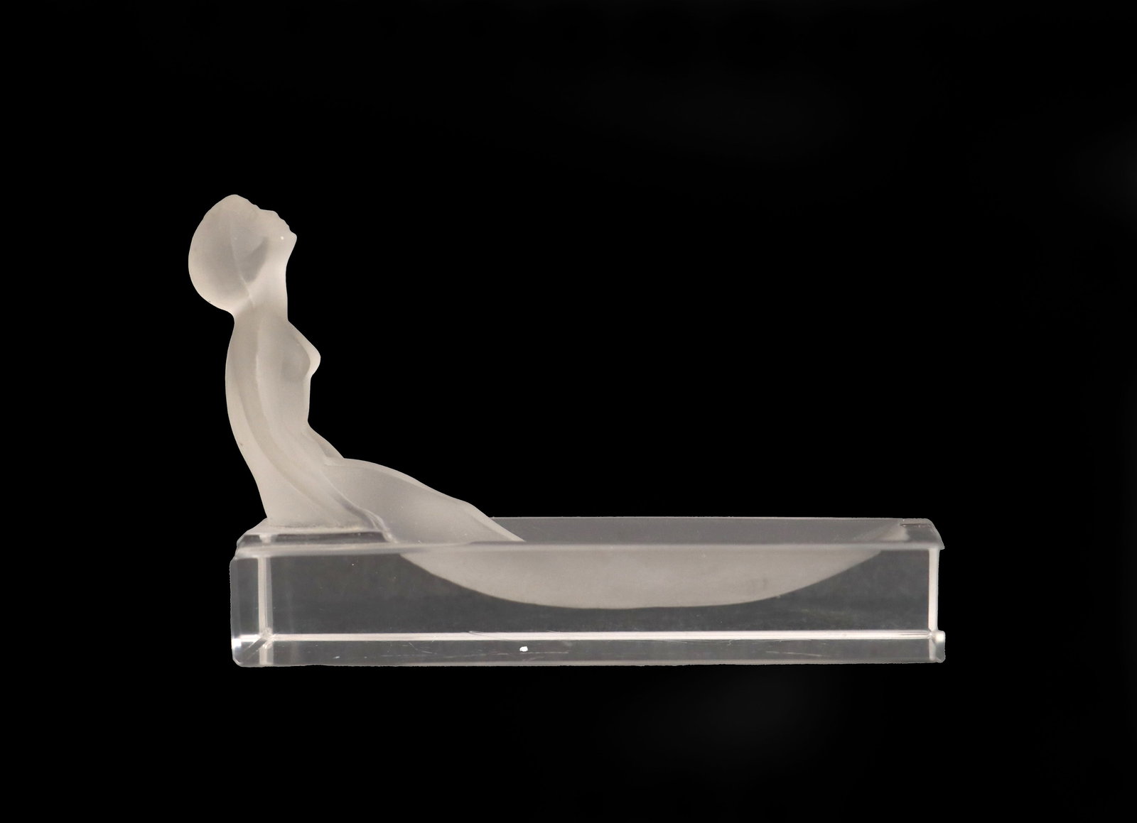 DESNA Bohemia Frosted Glass Art Deco Figurine "Woman in Tub": DESNA Bohemia Frosted Glass Art Deco Figurine "Woman in Tub". Art Deco-style frosted glass vide-poche or trinket tray featuring a graceful, reclining female figure that transitions int
