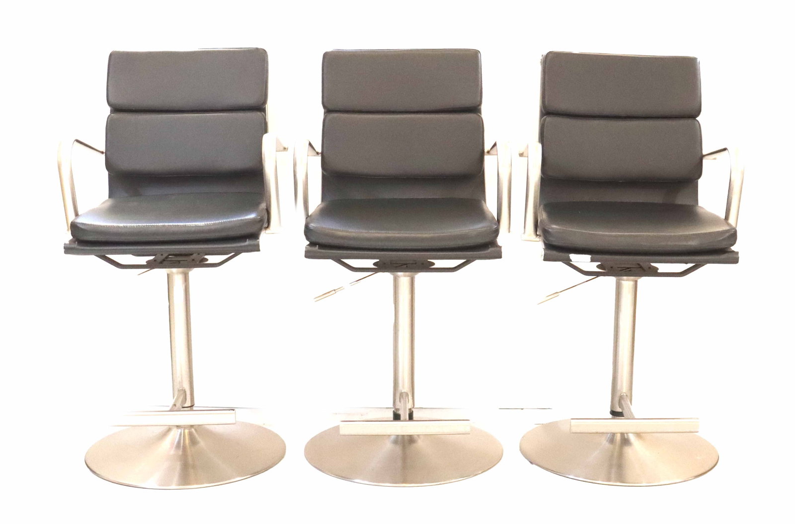 (3) Matching Mid Century Modern Chrome-Plated Steel and Leather Bar Chairs (1 of 20)