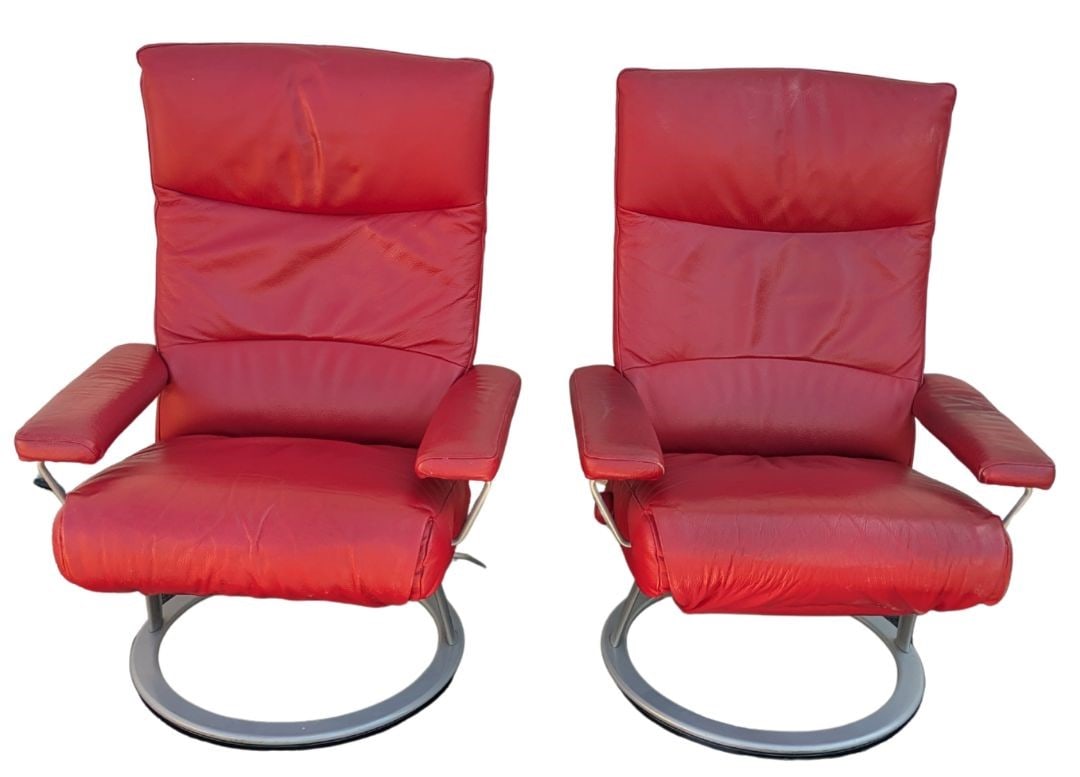Percival Lafer (Born 1936) Brazilian, (2) Red Jessye Ergonomic Recliner Chairs: Percival Lafer (Born 1936) Brazilian, (2) Red Jessye Ergonomic Recliner Chairs. Polyurethane foam body with chrome-plated steel legs, accents, and foot. Matching, stunning, sleek, Mid Century Modern d