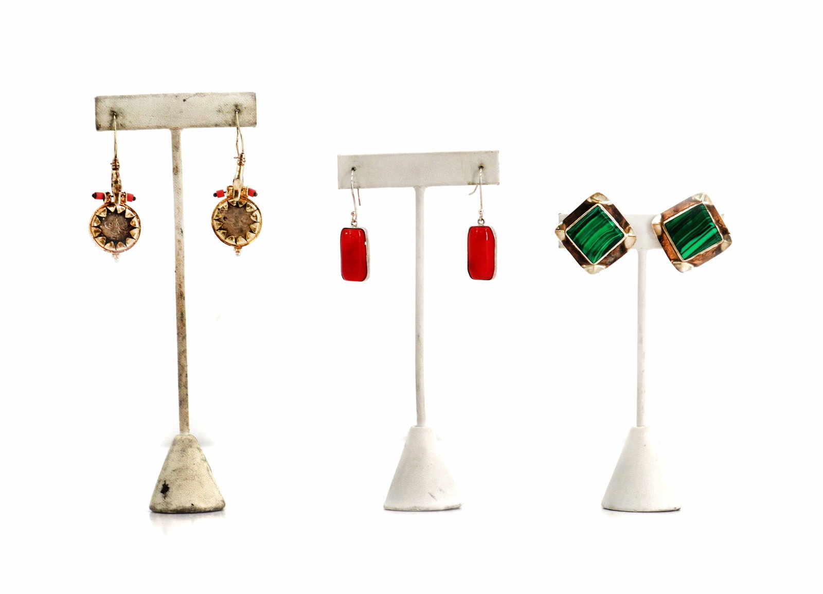 (3) Distinct Pairs of Vintage Sterling Silver Earrings - Gross 1.455 ozt.: (3) Distinct Pairs of Vintage Sterling Silver Earrings. Marked on back. One pair has malachite. Other pair has coral. One pair marked Mexican sterling silver the other pairs are marked 925. For pierce