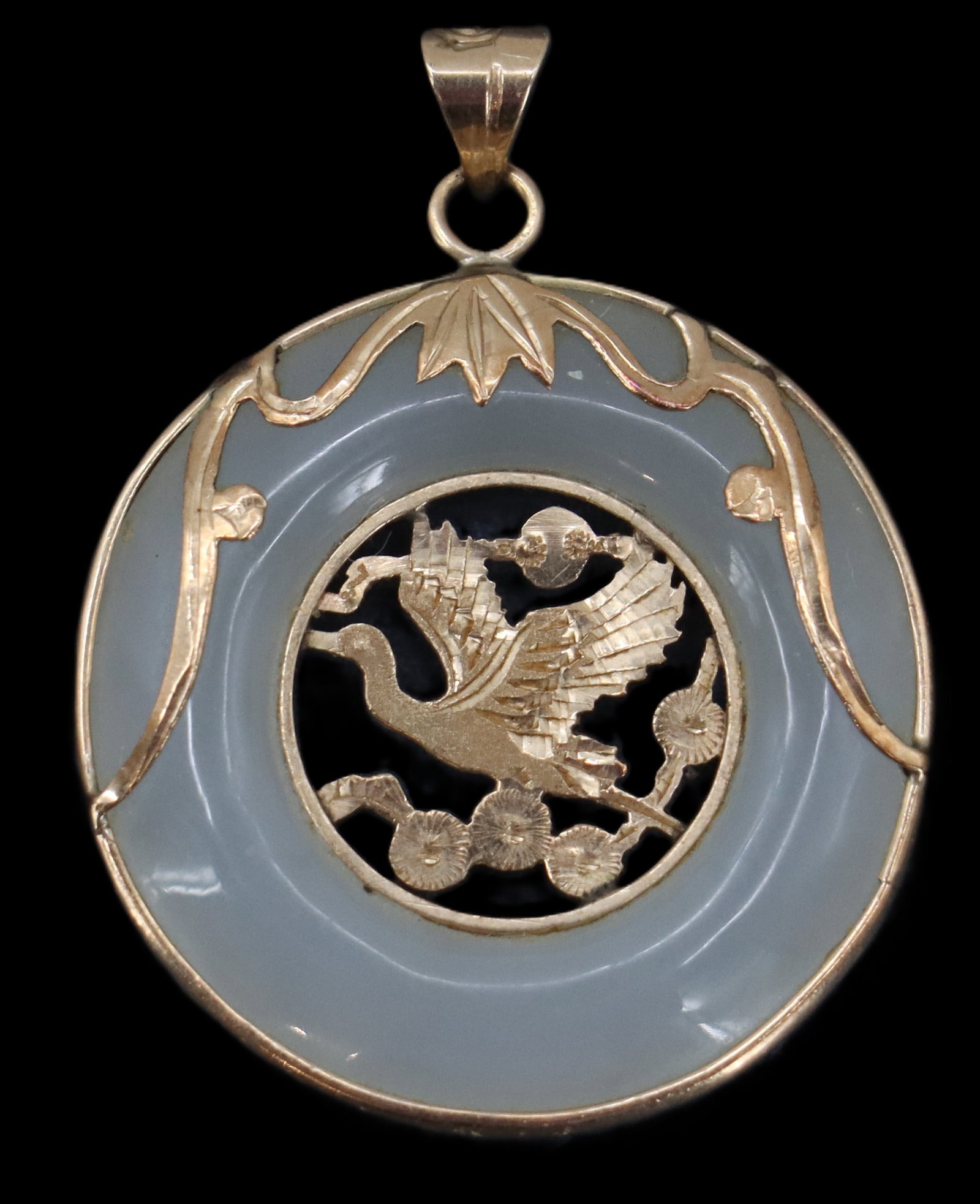 14K Yellow Gold and Jade Pendant - Gross 3.1 g. (1 of 13)